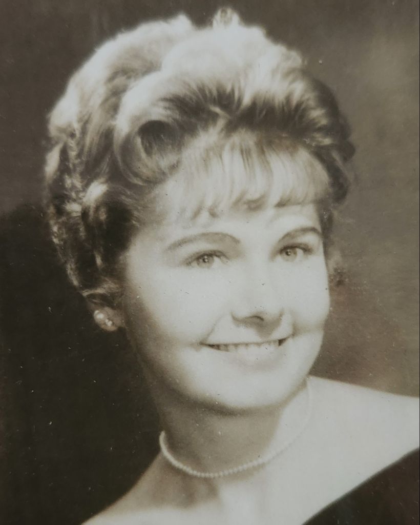 Suzanne Ricard Profile Photo