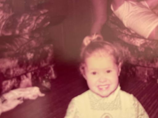 Holly Lynn Quigley photo gallery thumbnail 38 of 106