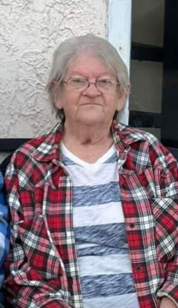 Dola Maxine Luton Profile Photo
