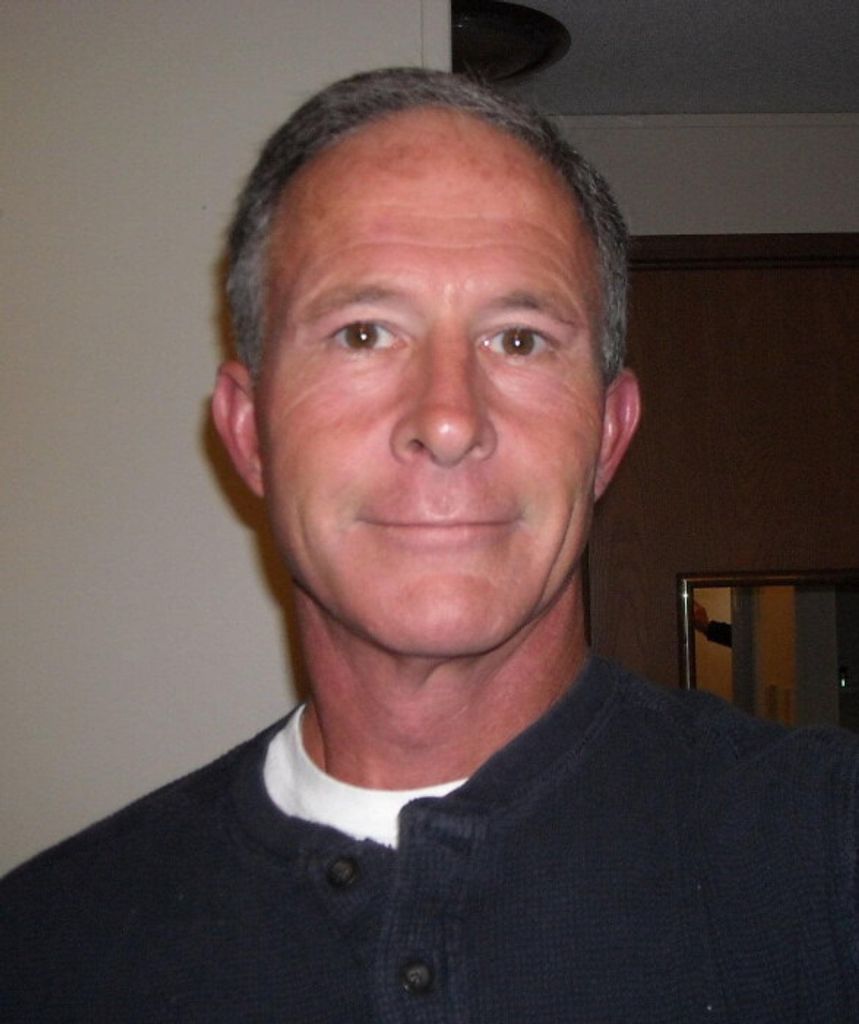 Maxmillion Hellstern, Jr. Profile Photo