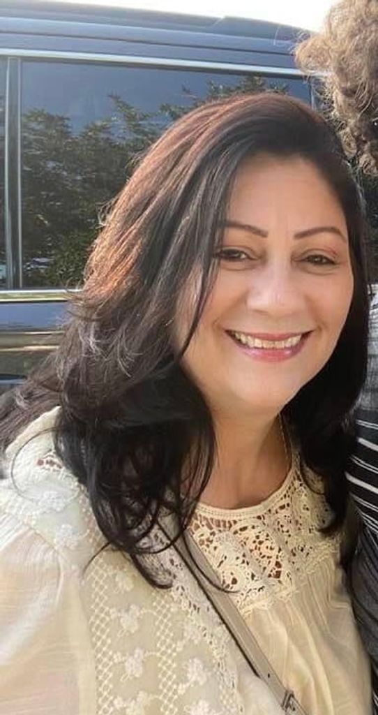 Nellie Robles-Santiago Profile Photo
