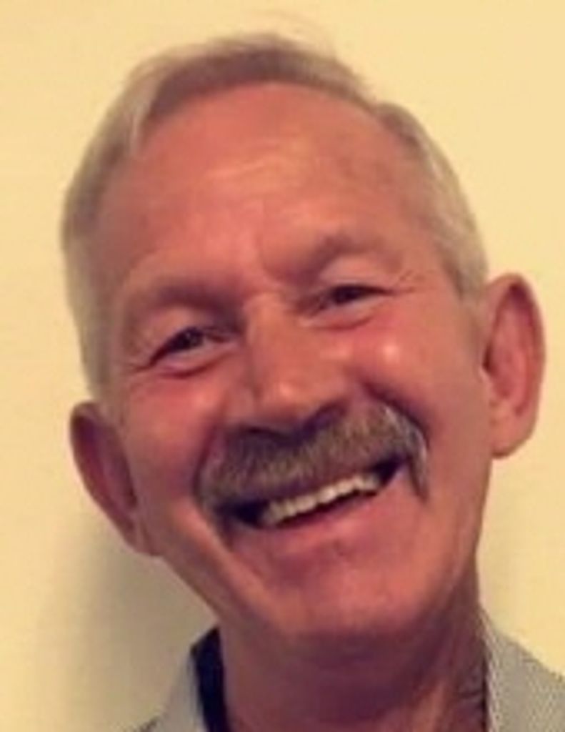 Robert    "Bobby" Henry Ladehoff, Jr.