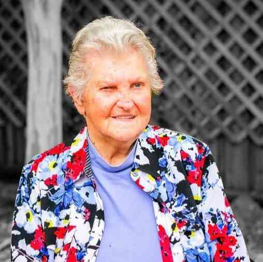 Elizabeth Arntz Profile Photo