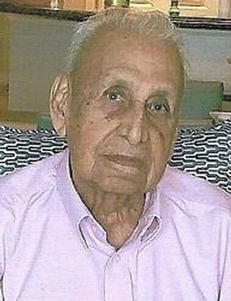 Roberto Fuentes Mendoza
