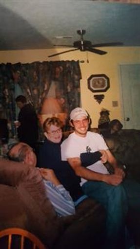 Shirley Eloise Mullins photo gallery thumbnail 1 of 6