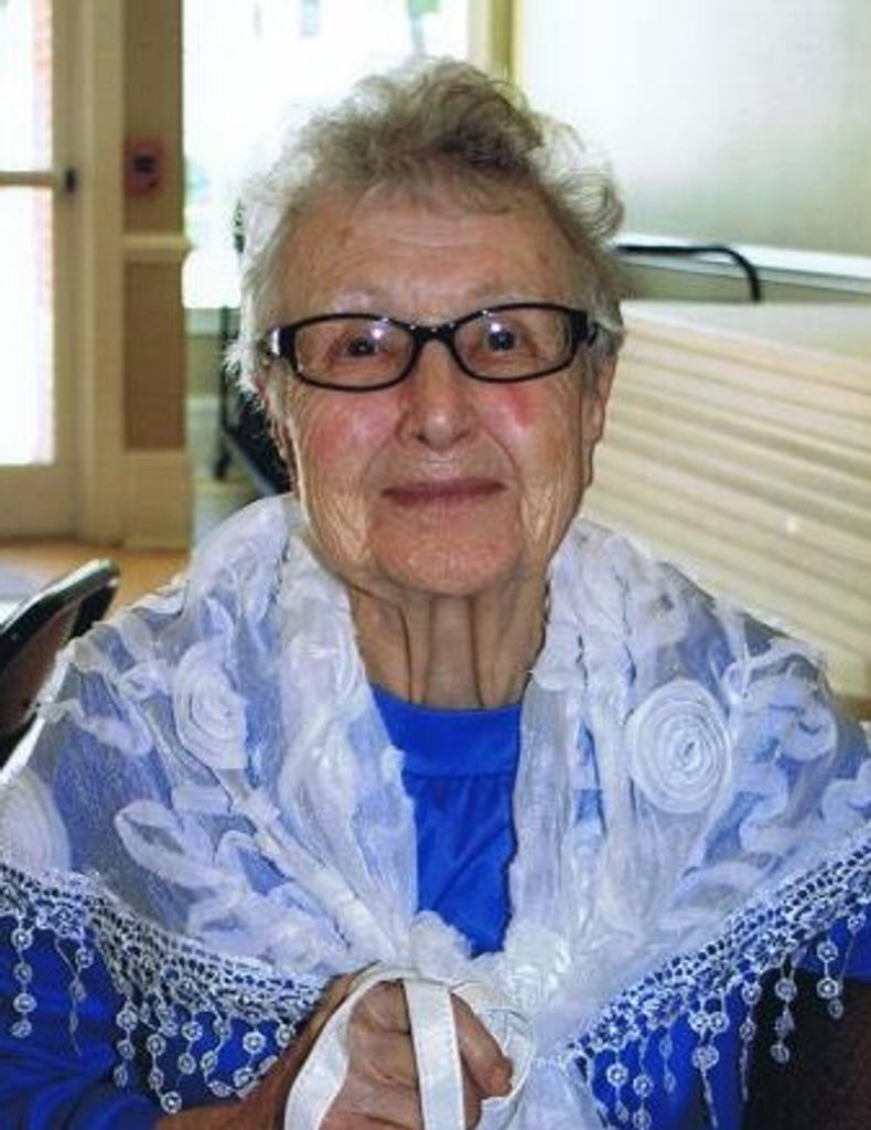 Elsie Fern (Black)  Lewis