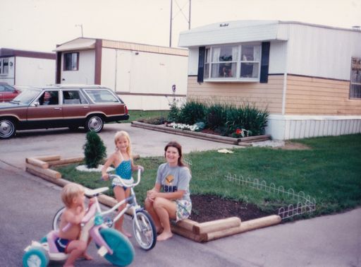 Michele Ann Gibson photo gallery thumbnail 32 of 54