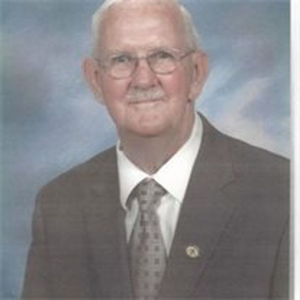 Kenneth  Cecil Tompkins