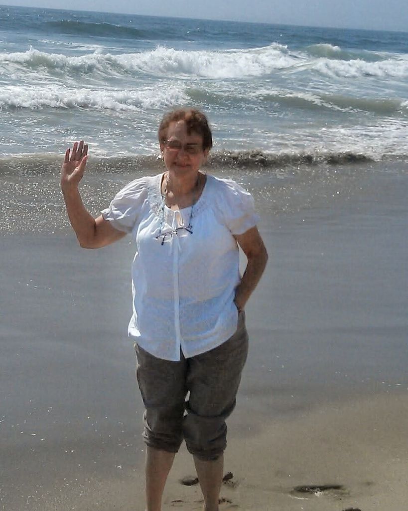Gloria G Badillo Profile Photo