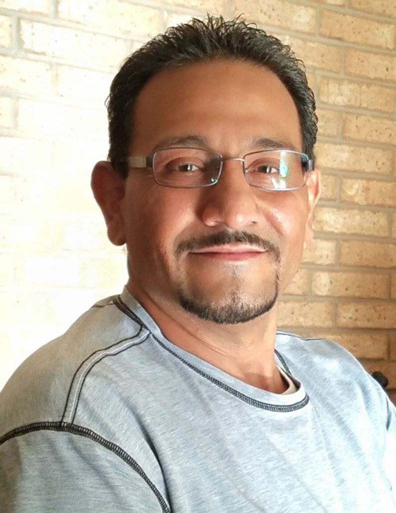 Adam Navarrette Profile Photo