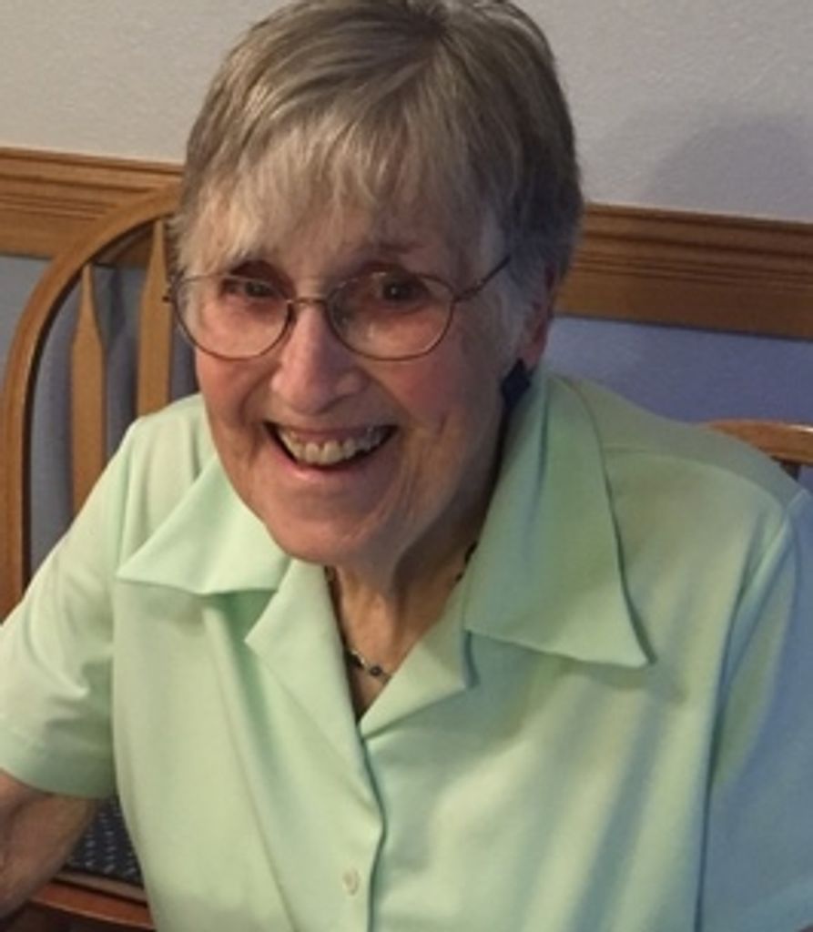 Elizabeth Burnham Profile Photo