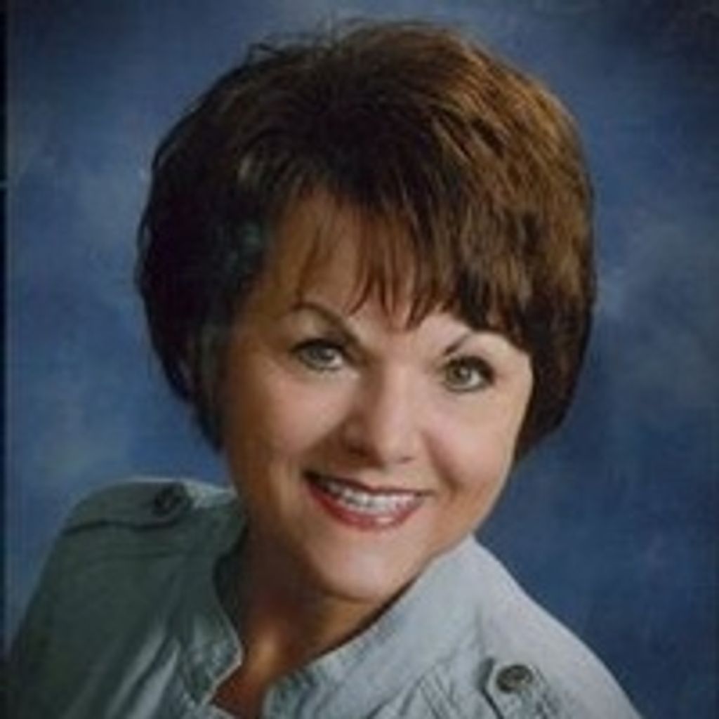 Mrs Patricia A Hoppe