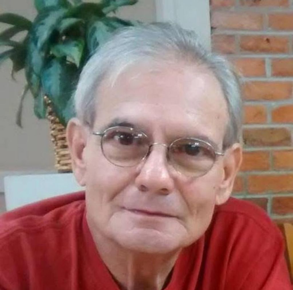 Leon Julian Johns, Jr.