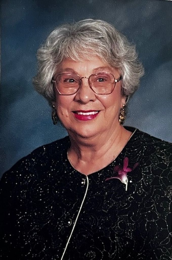 Betty Burnett Lavering Profile Photo