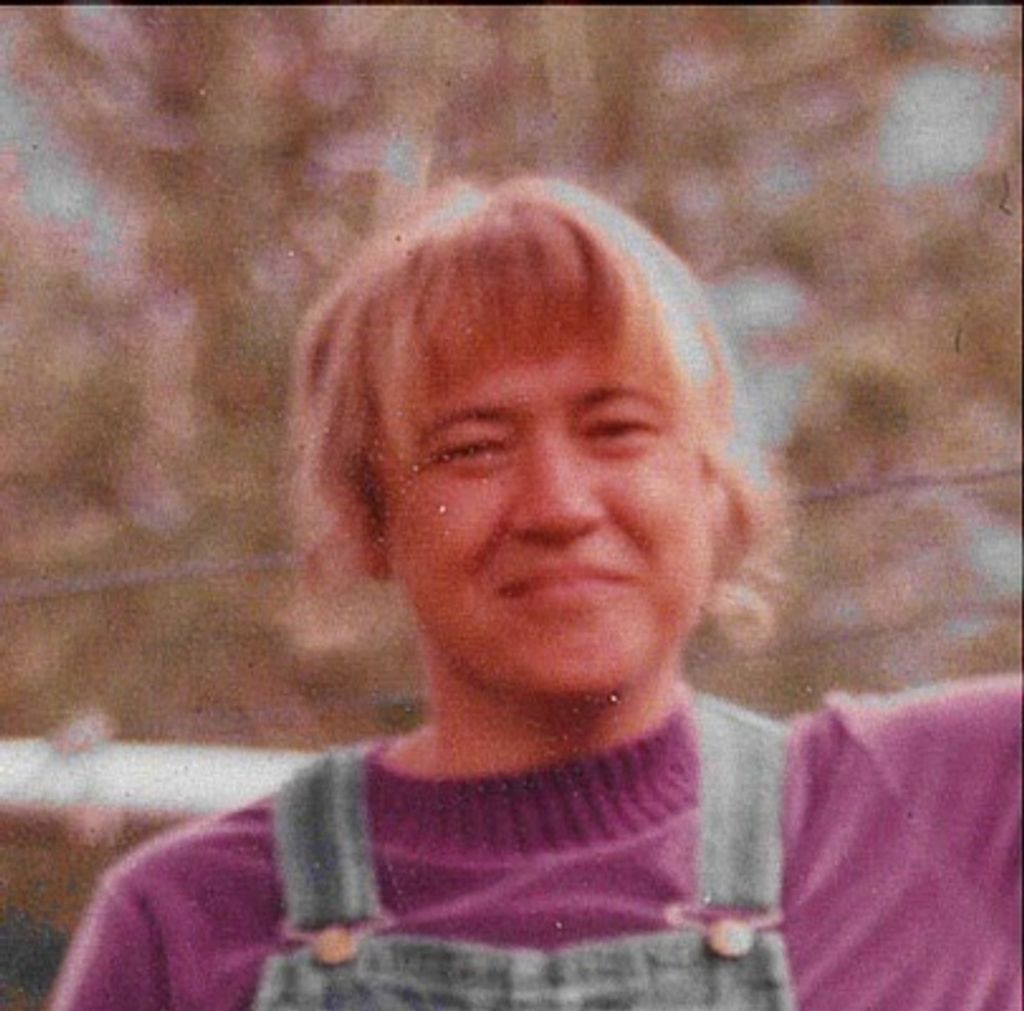 Carolyn J. Dewey