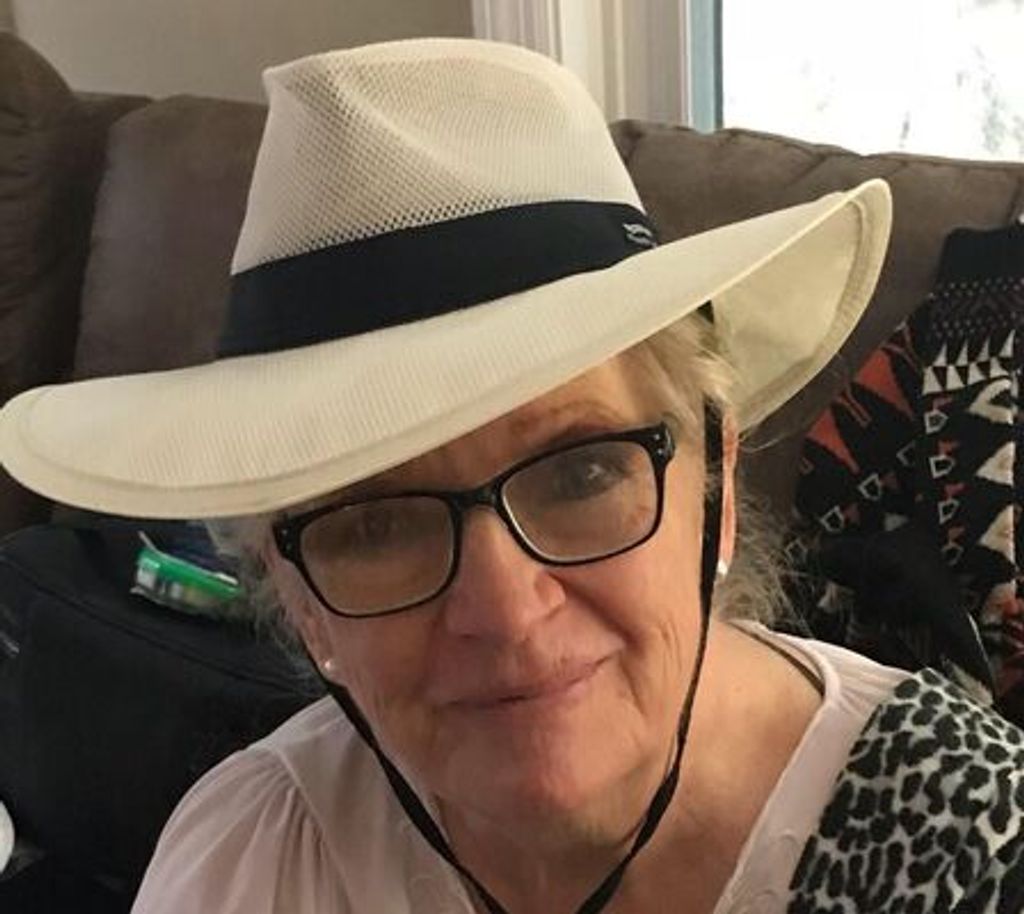 Carol Lynn Williams Profile Photo