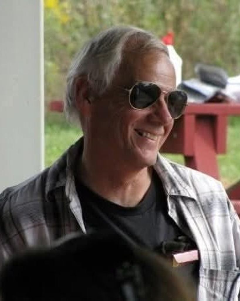 Frank Robert Janik Profile Photo