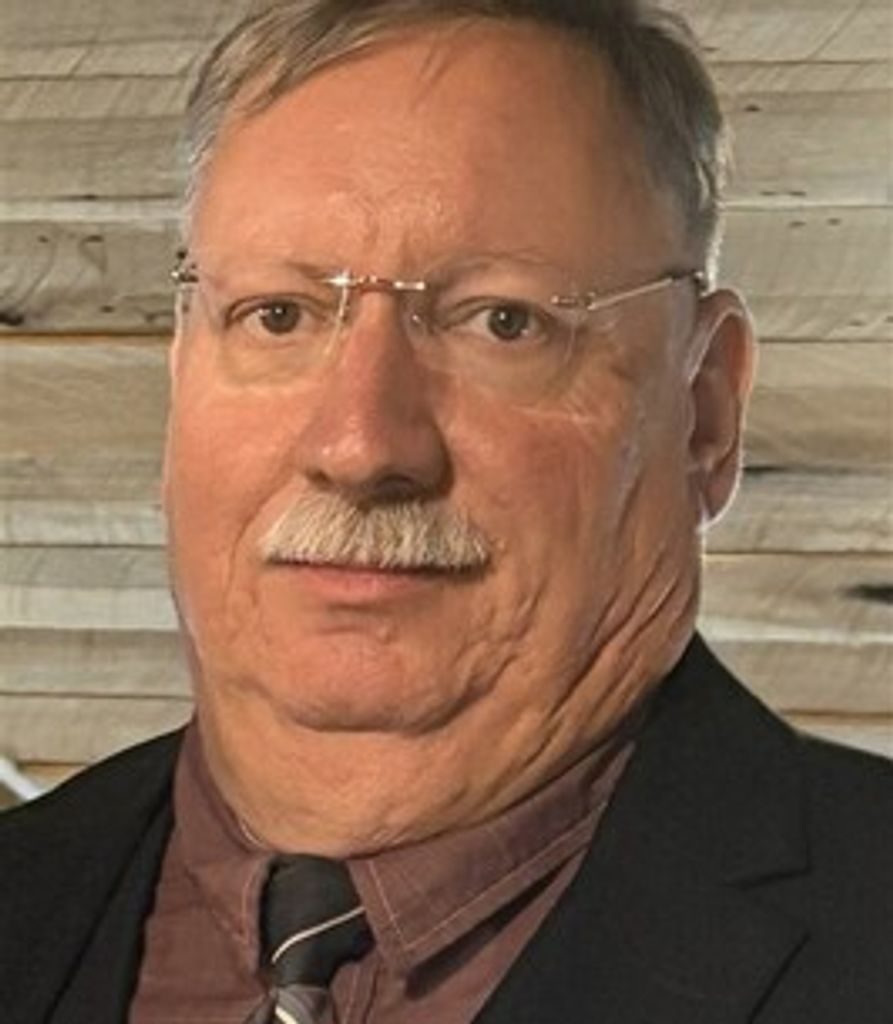 Jose Tunon Profile Photo