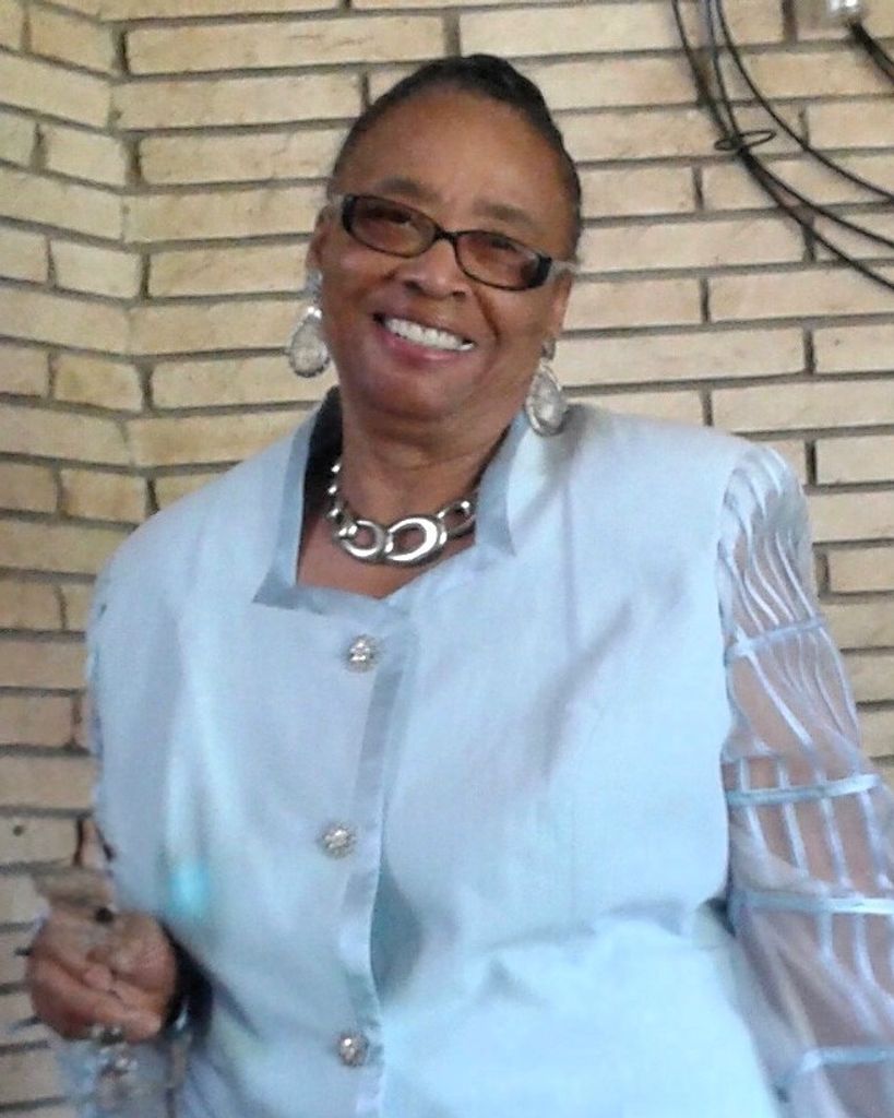 Delia Broadus - Ross Profile Photo