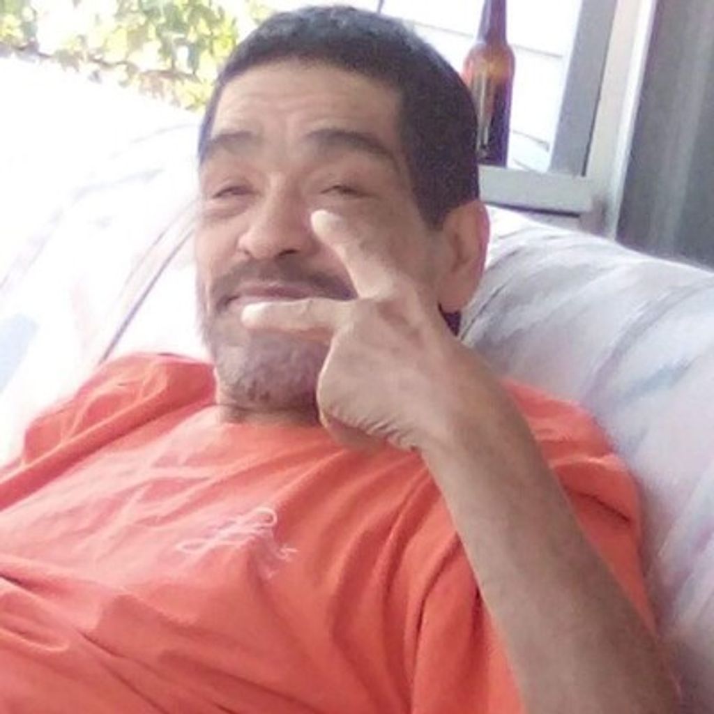 Roberto "Beto" Navarro Profile Photo