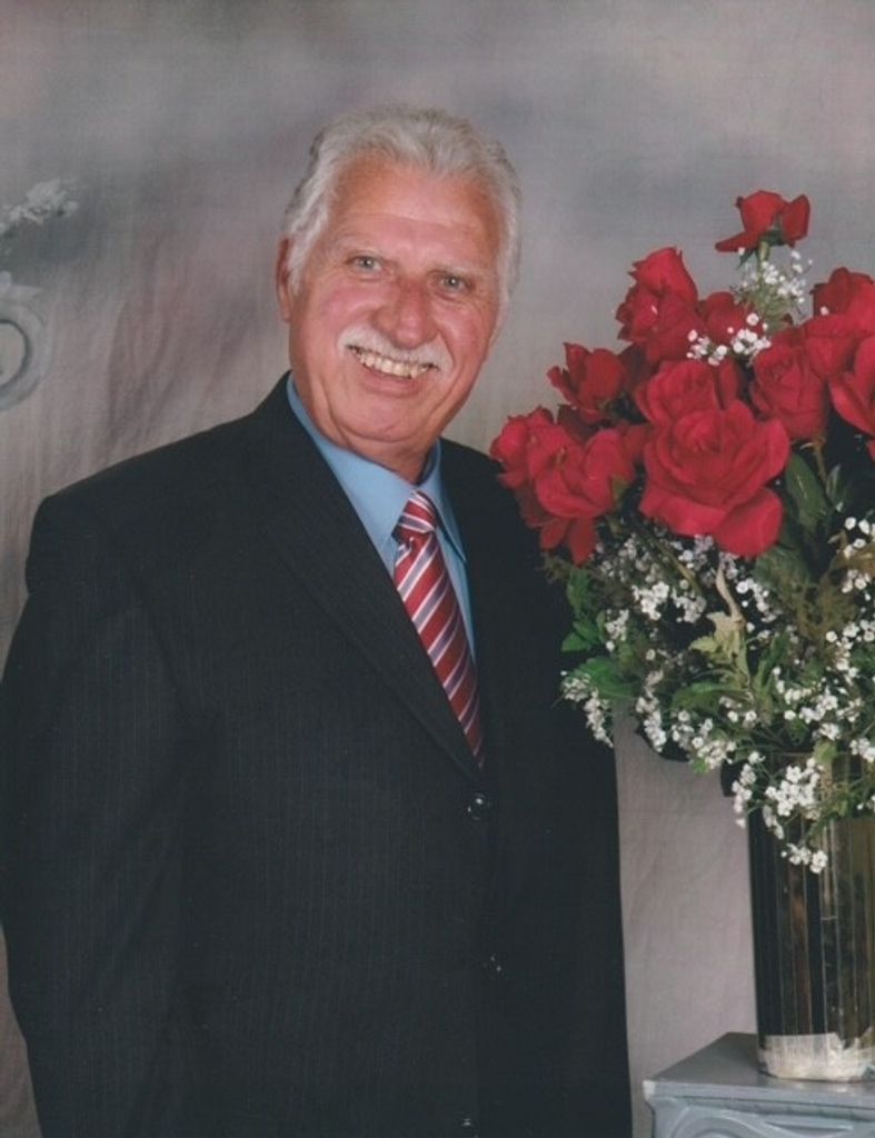 Roosevelt Derohanian Profile Photo