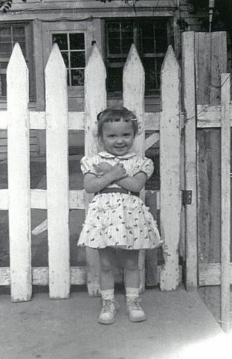 Donna Lyn Mosier photo gallery thumbnail 102 of 155
