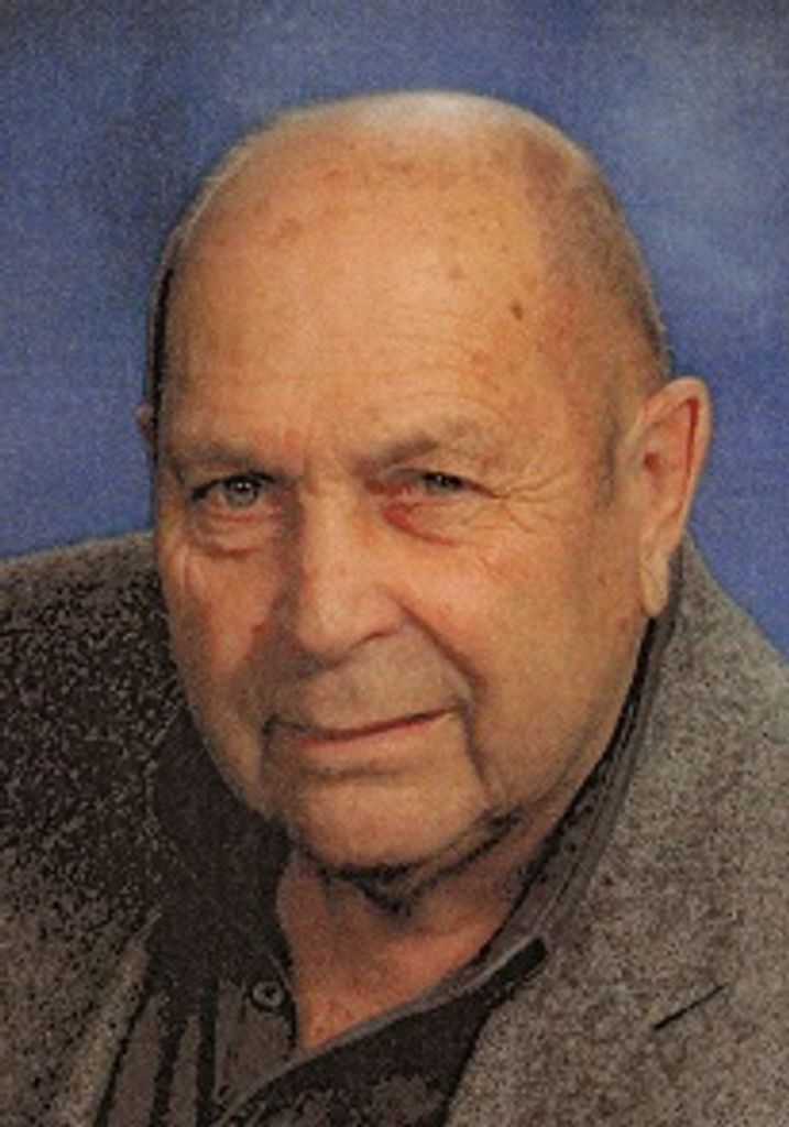 Dennis Tuholsky