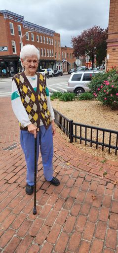 Margaret Kaniecki photo gallery thumbnail 17 of 55