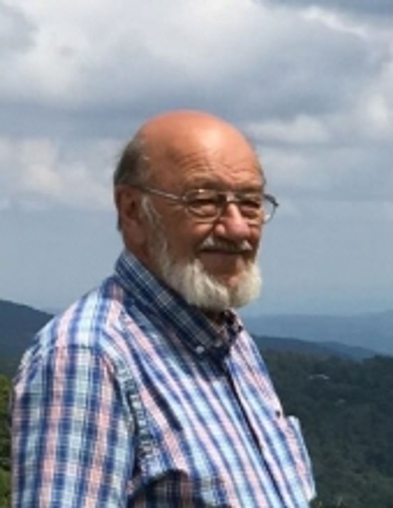 Richard  Ernest  Valliere