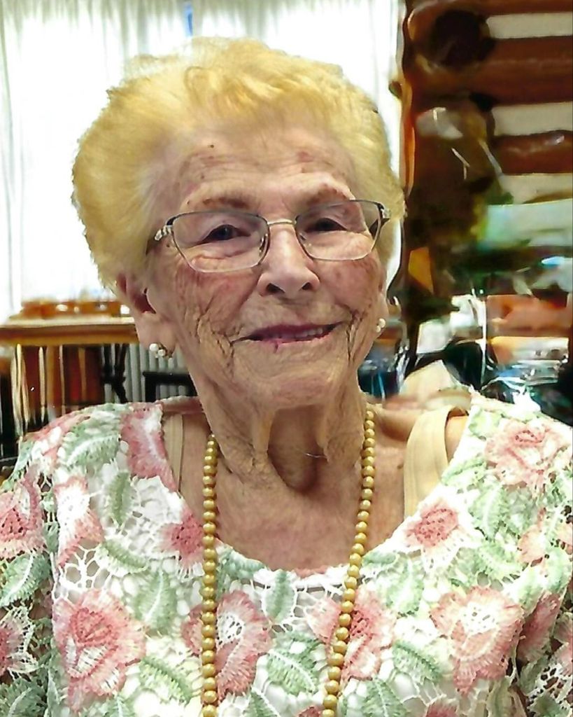 Ollie Marie Staloch Profile Photo