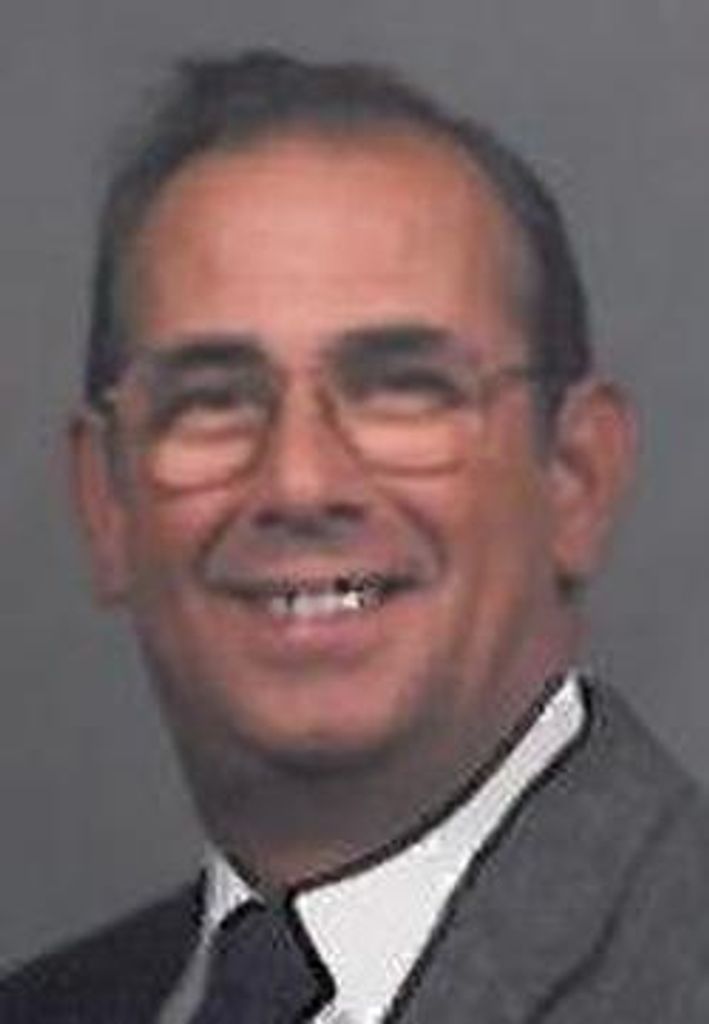 Donald E. Dumas