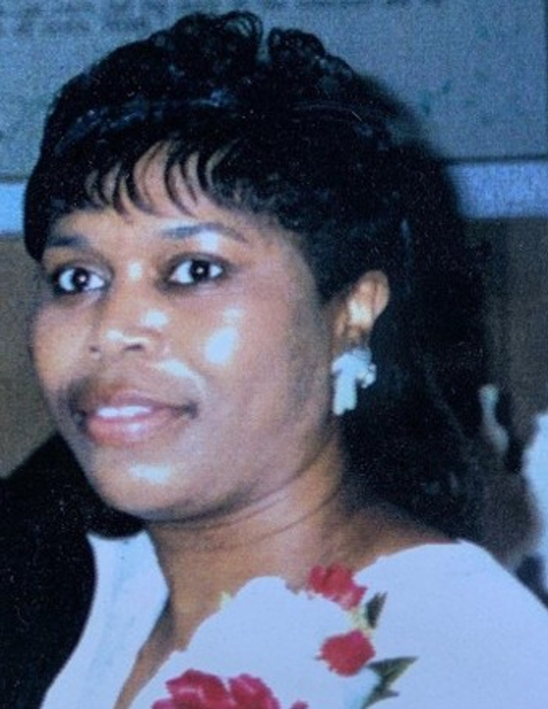Linda Fay (Antwine) Oliphant