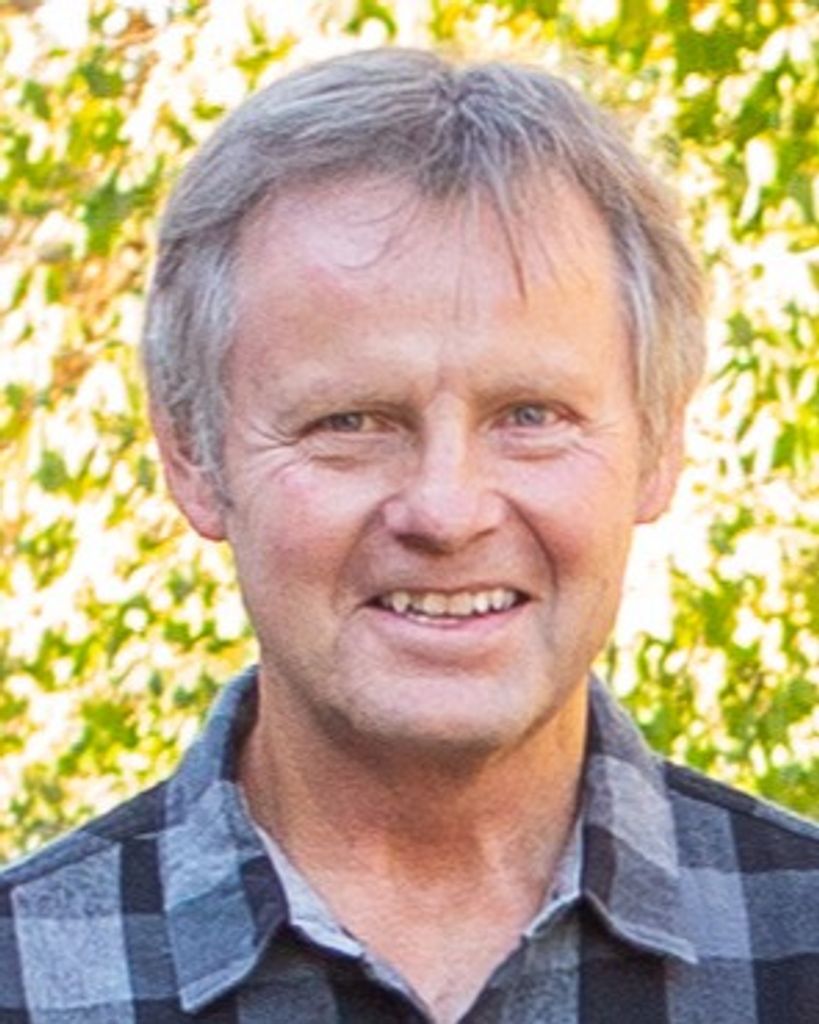 Dennis Michael Johnson Profile Photo