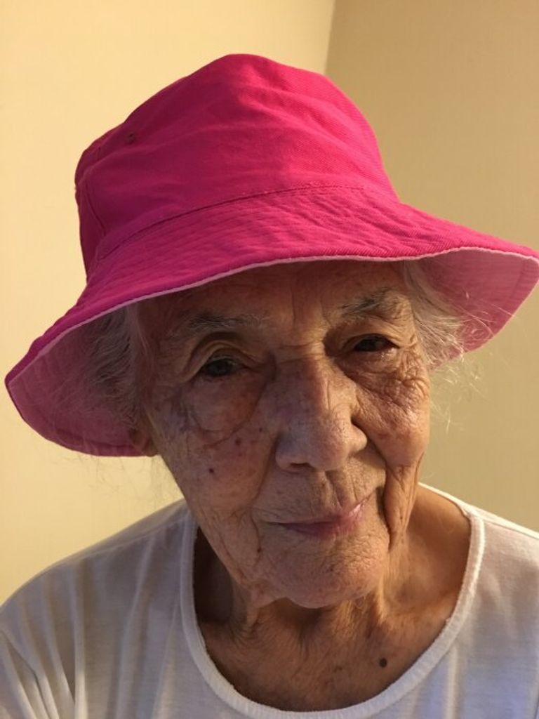 Julia M. De Oliveira