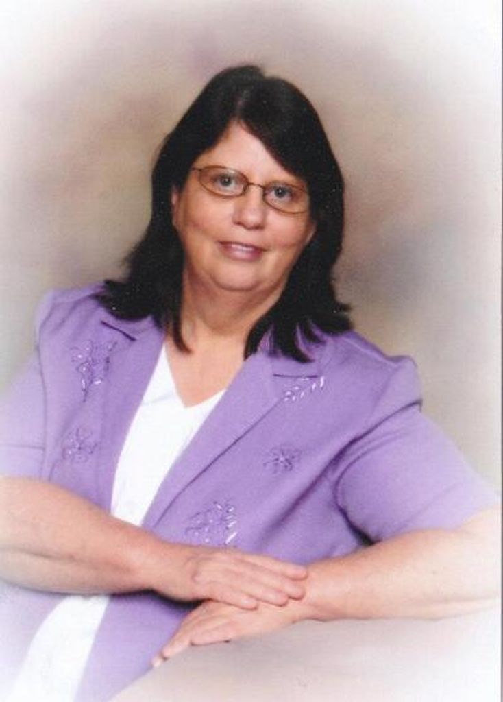 Mary Hellen Ulch Profile Photo