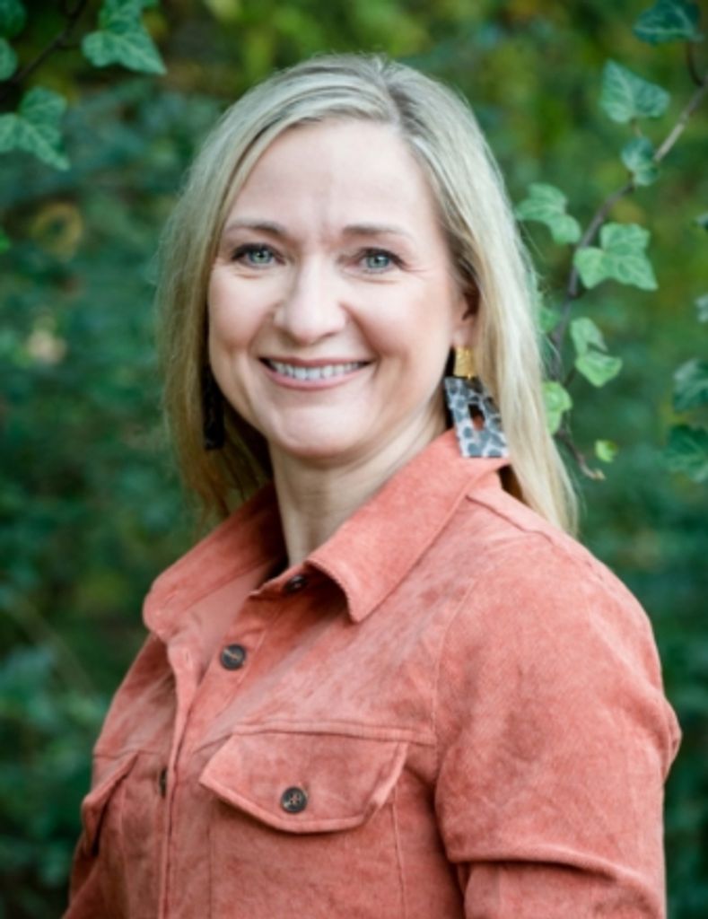 Dr. Tina Gossett Hipp