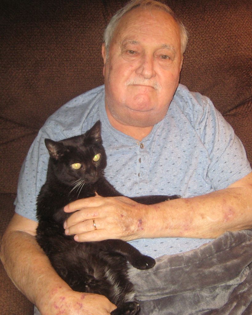 Oliver J. Richards Profile Photo