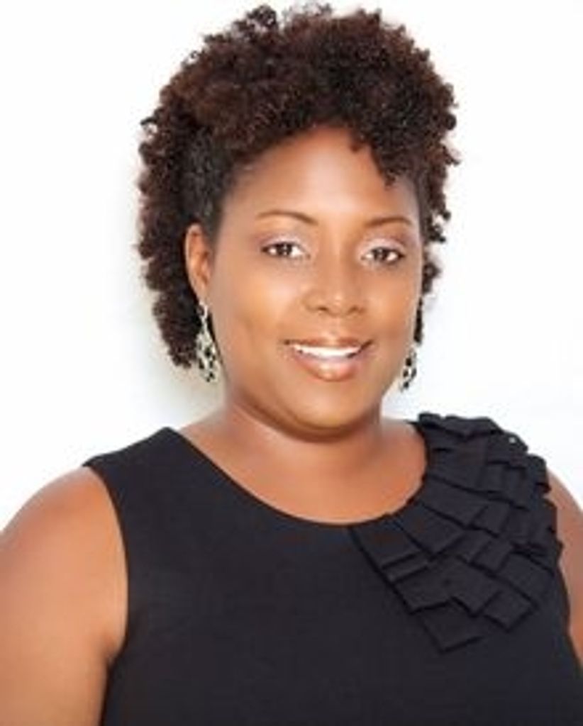 Ms Andrea Nugent