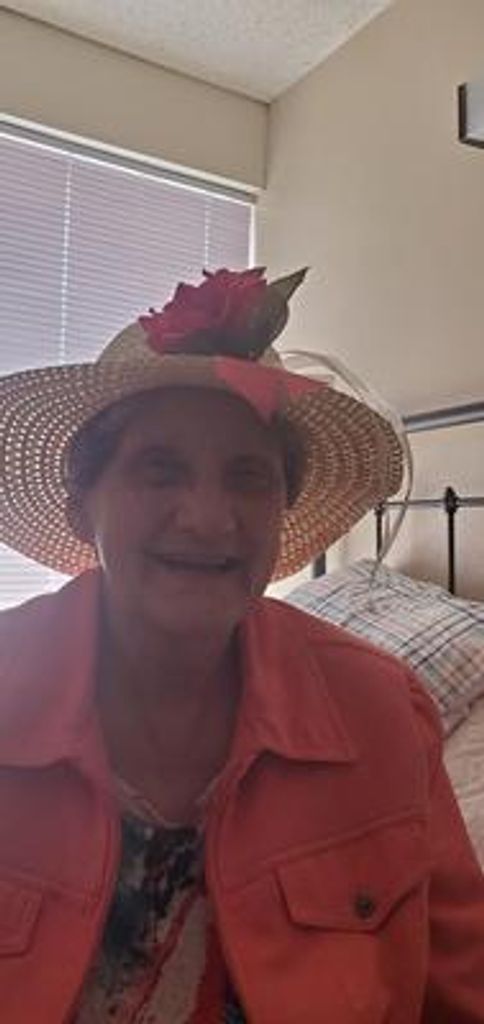 Juanita Lois Holcomb Profile Photo