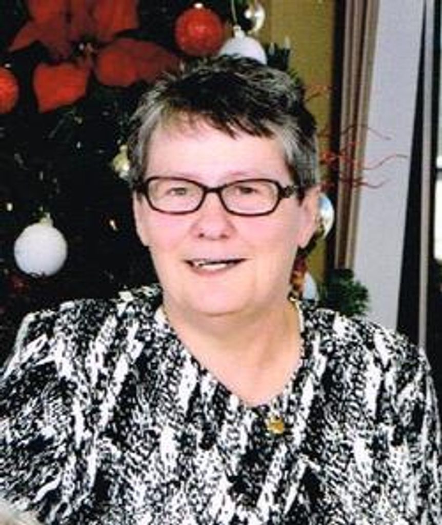 Esther Dicks Profile Photo