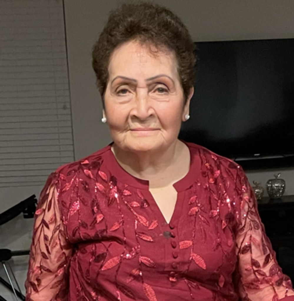 Elvira Cornejo Profile Photo