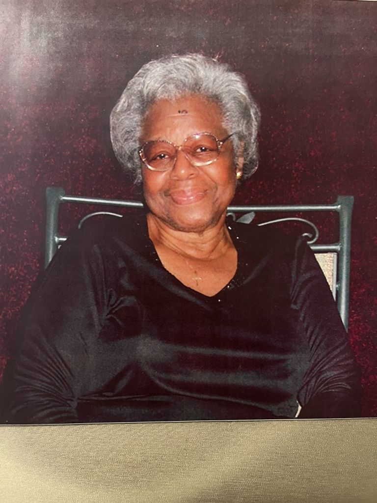 Elizabeth Leola Carr