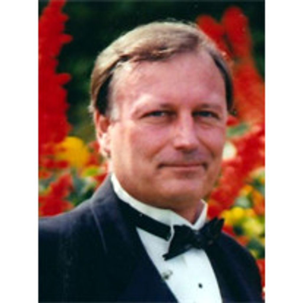 William "Bill" Henry Mackinnon Jr.