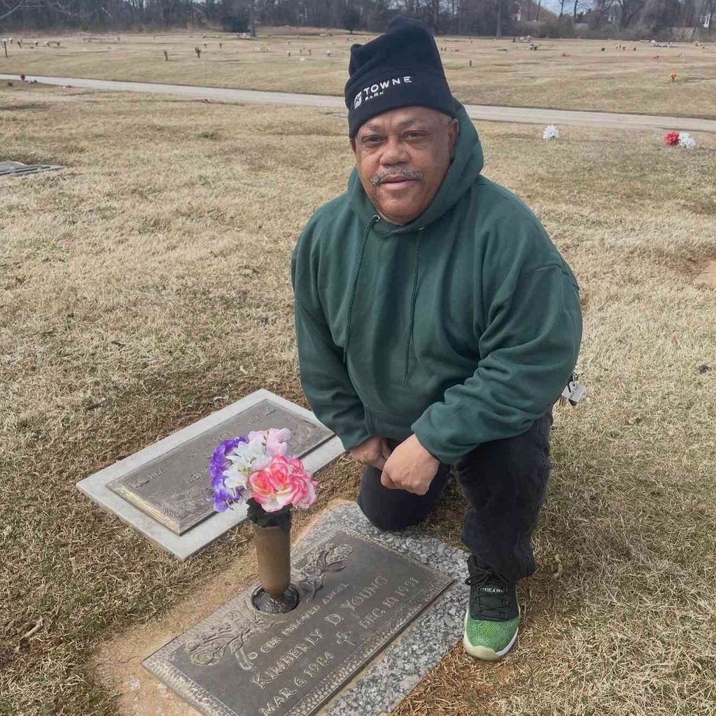 Reginald David Young, Sr. Profile Photo