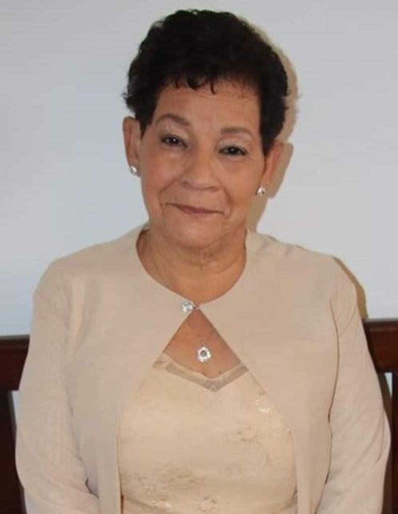 Nixa Roche-Santiago Profile Photo