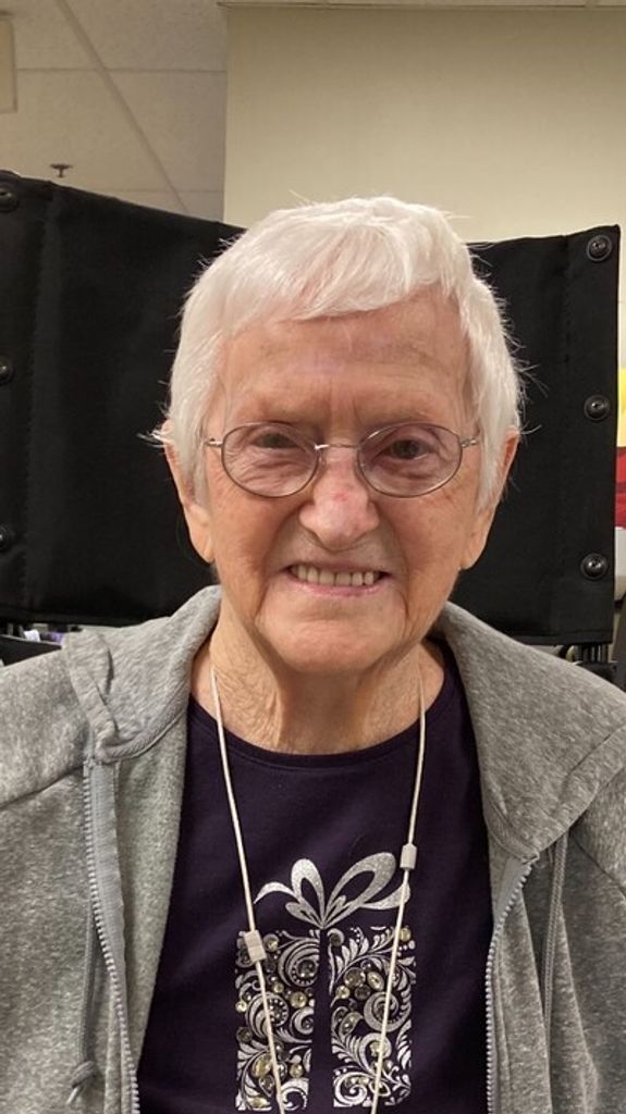 Emma B. Wieder Profile Photo