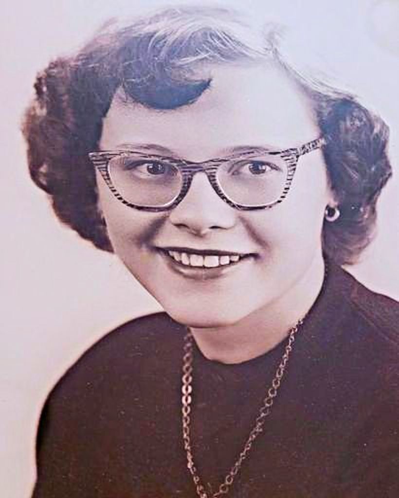 Lois Moorhead Profile Photo
