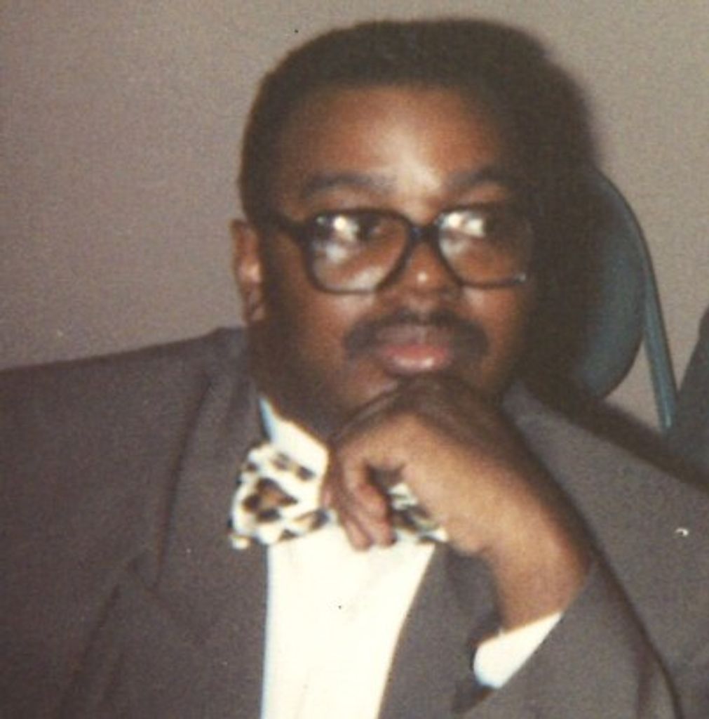 Minister Crist Bernard Thomas