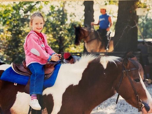 Sarah Anjuli Constance Draughon photo gallery thumbnail 32 of 46
