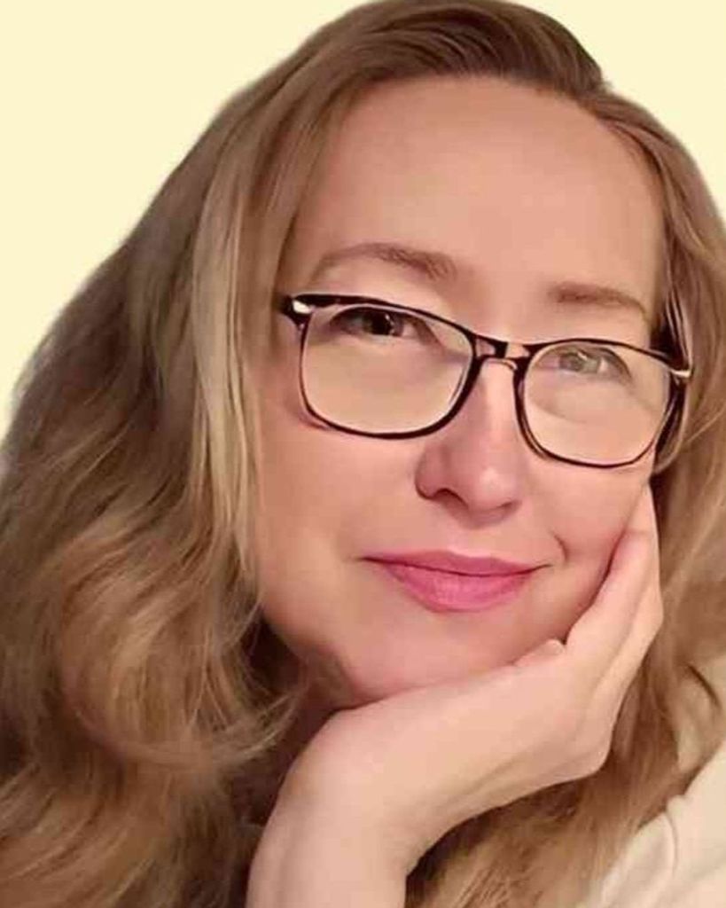 Lynette C. Land Profile Photo